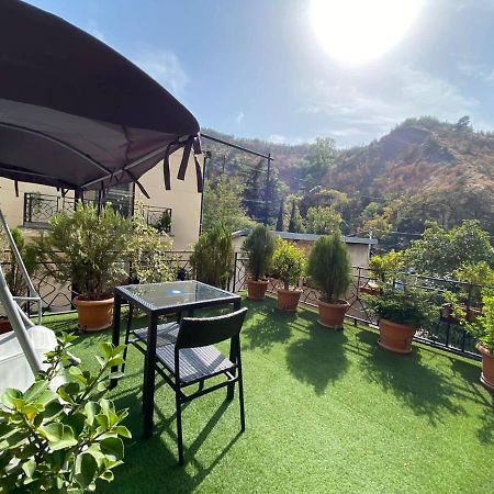 Brand New Apartment With Terrace Tbilisi Exteriör bild