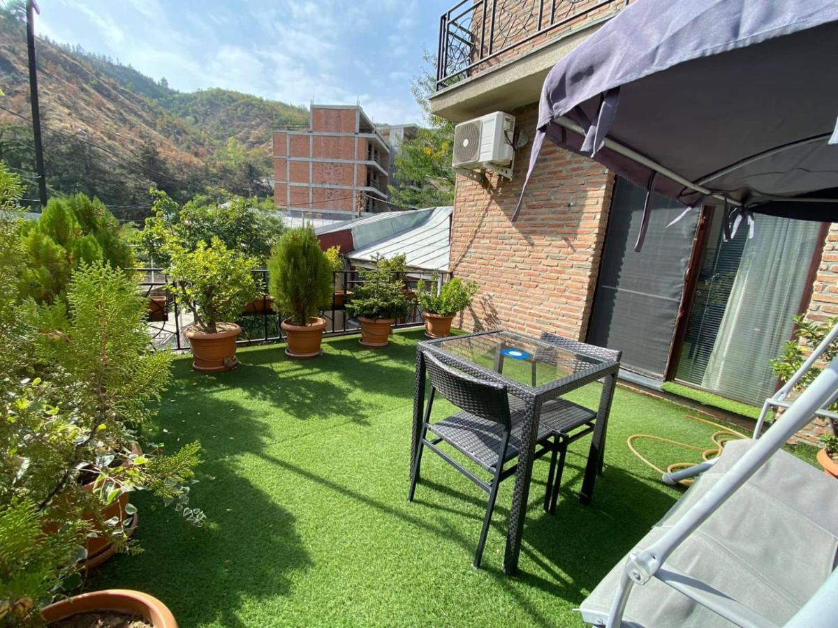 Brand New Apartment With Terrace Tbilisi Exteriör bild