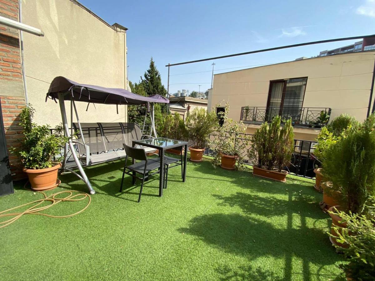 Brand New Apartment With Terrace Tbilisi Exteriör bild